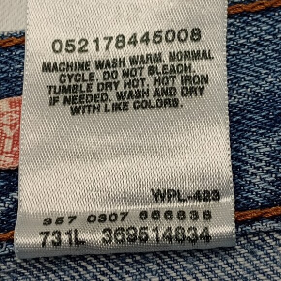 Levi's 550 Relaxed Distressed Shorts Women's Size 10 - Picture 5 of 8